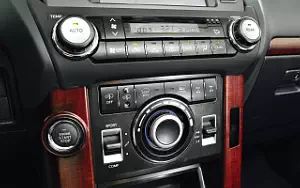 Обои автомобили Toyota Land Cruiser Prado - 2013