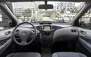 Обои автомобили Toyota Prius First Generation