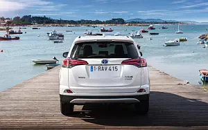   Toyota RAV4 Hybrid - 2016