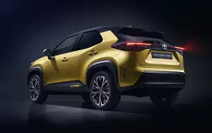 Обои автомобили Toyota Yaris Cross Hybrid - 2020