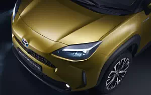 Обои автомобили Toyota Yaris Cross Hybrid - 2020