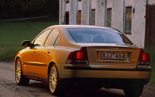 ���� ���������� Volvo S60 - 2001