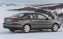 ���� ���������� Volvo S60 AWD - 2002