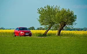 ���� ���������� Volvo S60 T6 AWD R-Design - 2012