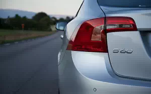 ���� ���������� Volvo S60 D4 - 2015