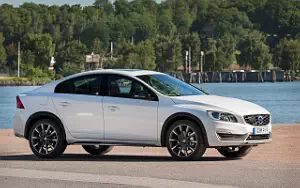 ���� ���������� Volvo S60 D4 Cross Country - 2016