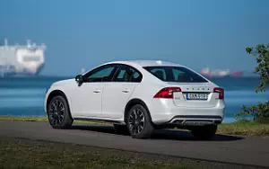 ���� ���������� Volvo S60 D4 Cross Country - 2016