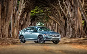 ���� ���������� Volvo S60 T5 AWD Cross Country US-spec - 2016