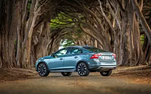 ���� ���������� Volvo S60 T5 AWD Cross Country US-spec - 2016