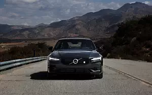 ���� ���������� Volvo S60 Polestar Engineered - 2018