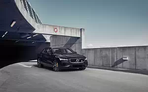 ���� ���������� Volvo S60 Polestar Engineered - 2018