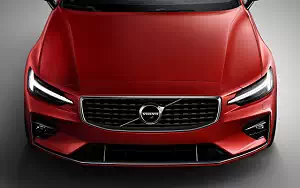 ���� ���������� Volvo S60 T6 AWD R-Design - 2018