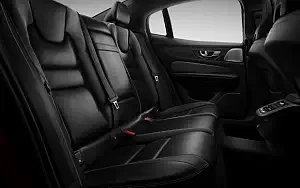 ���� ���������� Volvo S60 T6 AWD R-Design - 2018