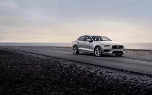���� ���������� Volvo S60 T6 Momentum - 2018
