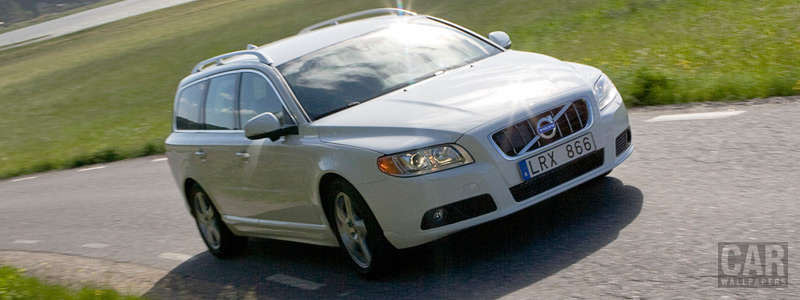 Обои автомобили Volvo V70 DRIVe - 2012 - Car wallpapers