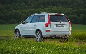 ���� ���������� Volvo XC90 R-Design - 2013