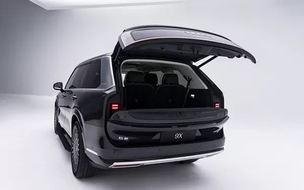 ���� ���������� Zeekr 9X - 2025